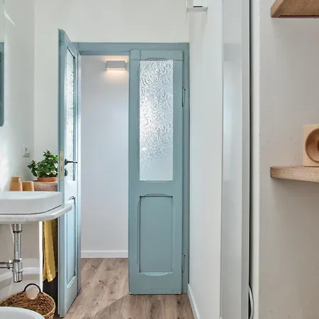 In Piazzetta 滕皮奥保萨尼亚